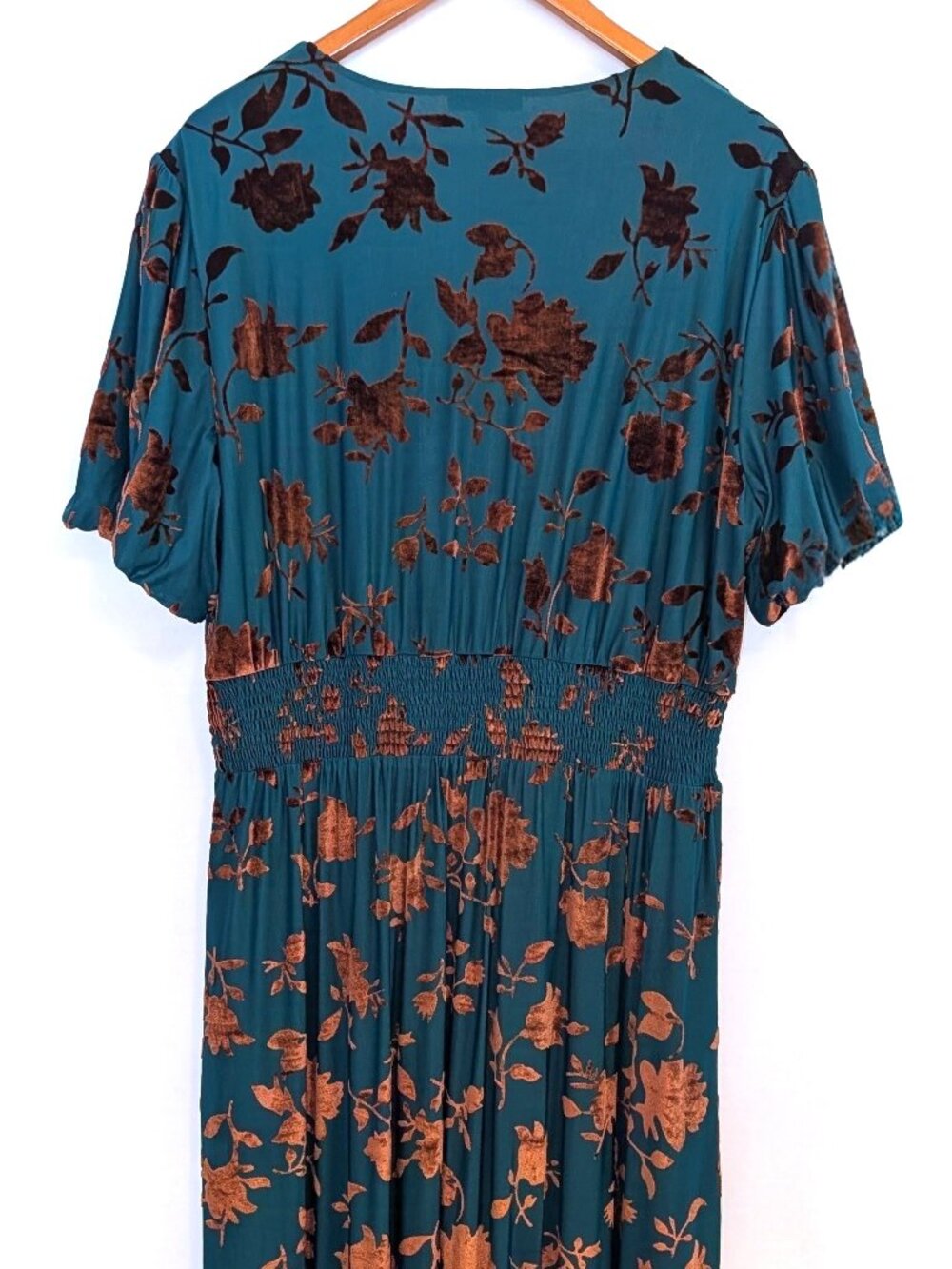 Baltic Born | Leslie Velvet Maxi Dress Floral Bronze & Jade | Size 1XL - Picture 12 of 15
